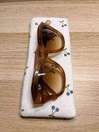 Funda gafas cerezas